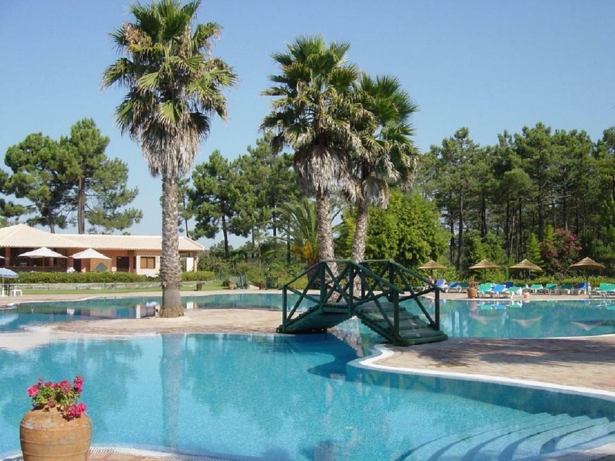 Dolphin Aroeira Beach Villa Charneca  Eksteriør billede